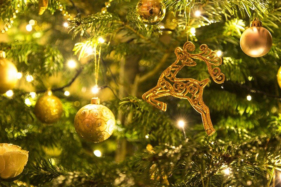 Christmas Decorations Heraldry & Their Heraldic Meaning